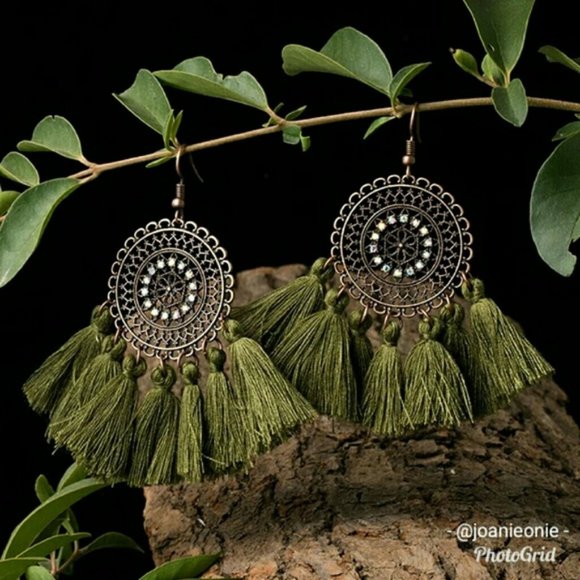 None Jewelry - xx Tassel Earrings Green Bohemian Dreamcatcher